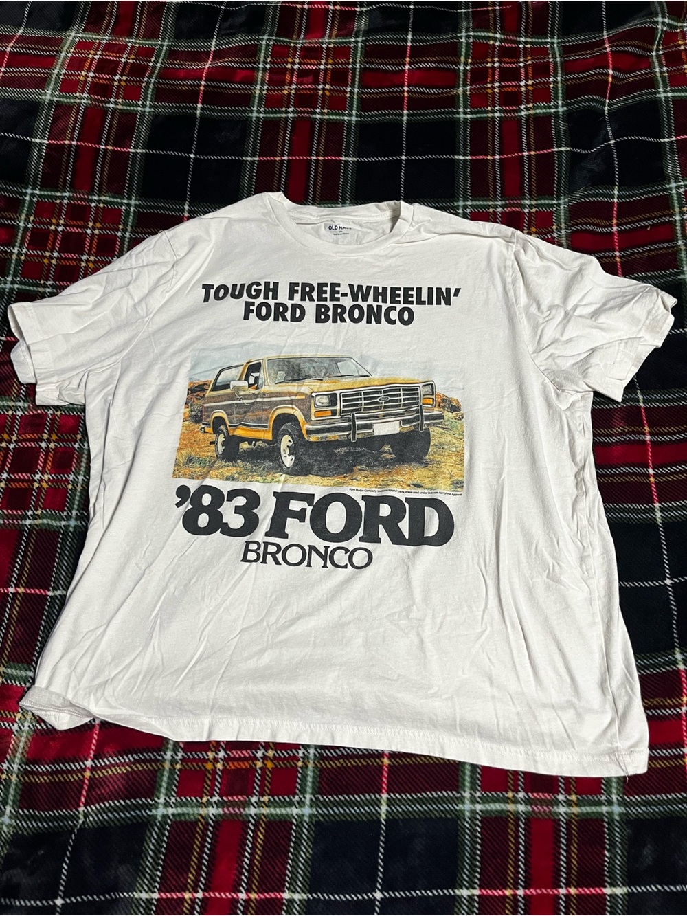 Ford Bronco '83 Graphic Tee - White Old Navy Women’s 2XL!